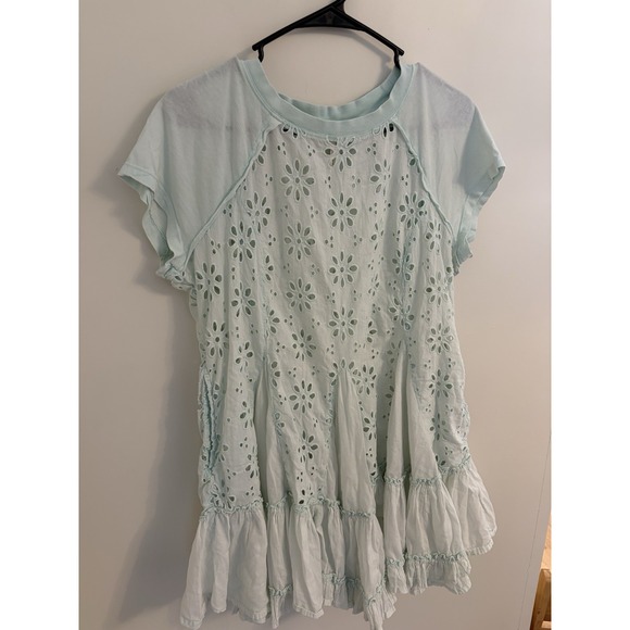 Free People Women's Sadler Mini Dress Eyelet Fabric Ruffle Hem Boho Size Medium - Picture 2 of 5